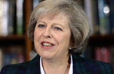 Bầu thủ tướng Anh: Bà Theresa May thắng dễ vòng đầu