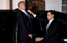 Ông Trump họp kín với truyền thông: Không khí như pháp trường