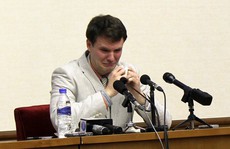 Lãnh án 15 năm tù khổ sai vì trộm biểu ngữ ở Triều Tiên