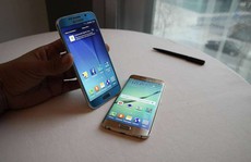 Samsung Galaxy S6 bốc khói trên máy bay