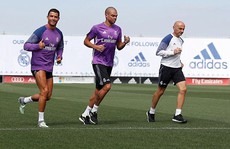 Ronaldo trở lại tập luyện cùng Real