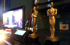 Công ty tặng quà an ủi đề cử “trượt” Oscar bị kiện