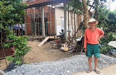 Nhận tiền chính sách, xây “dinh cơ”!