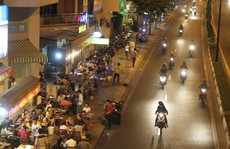 Làm gì sau chỉ đạo của Bí thư Thăng? (*): Cam go giành lại hè phố