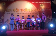 Con công nhân “Vui hội trăng rằm”
