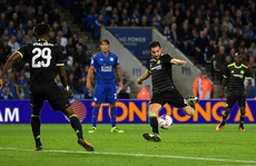 Fabregas thành người hùng, Chelsea ngược dòng hạ Leicester