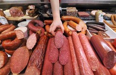Người bệnh suyễn coi chừng thịt chế biến sẵn