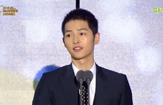 Song Joong Ki gom một lúc 3 giải thưởng truyền hình
