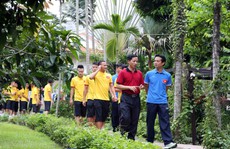 Tuyển Việt Nam giao lưu với làng trẻ em SOS Gò Vấp