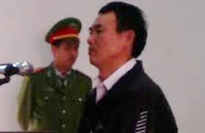 Bố chém chết con trai rồi đẩy xuống mương nước phi tang
