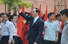 Chủ tịch nước, Thủ tướng chung vui với học sinh cả nước