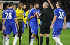 Costa tái phát tật cũ, Hiddink lại thêm âu lo