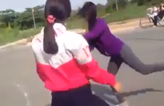 Đồng Nai: Xôn xao clip nữ sinh bị đánh hội đồng