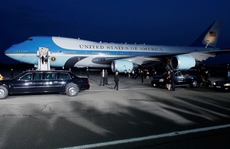 'Đóng cửa' sân bay Nội Bài đón chuyên cơ của ông Obama