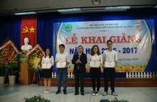 Trường ĐH Nông Lâm TP HCM khen thưởng thủ khoa đầu vào