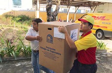 DHL Express vận chuyển miễn phí 40 xe lăn cho trẻ khuyết tật