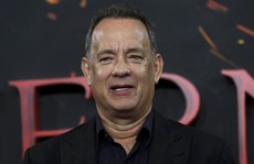 Vợ chồng Tom Hanks thắng kiện hai tờ báo lá cải