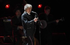 Im ắng trước giải Nobel, Bob Dylan bị chỉ trích 'ngạo mạn'