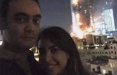 Sốc với ảnh tự sướng bên khách sạn cháy rụi ở Dubai