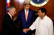 Cựu đại sứ Mỹ âm mưu lật đổ ông Duterte?