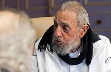 Ông Fidel Castro xuất hiện sau bài viết chỉ trích Tổng thống Obama