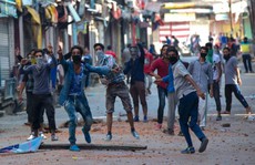 Bạo lực đẫm máu ở Kashmir sau cái chết của lãnh đạo ly khai