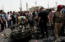 IS đánh bom bằng xe chở trái cây, 64 người thiệt mạng