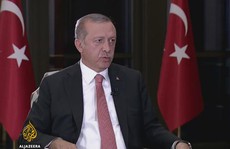 Ai là người đầu tiên báo tin đảo chính cho Tổng thống Erdogan?