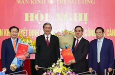 Nguyên Thống đốc Nguyễn Văn Bình làm Trưởng Ban Kinh tế