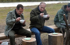 Đảng cầm quyền thắng lớn, TT Putin tính 'hồi sinh' KGB