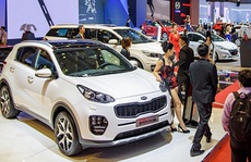 Ô tô đồng loạt tăng giá 100 triệu: Không kịp trở tay