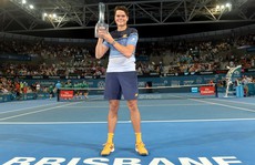Đánh bại Federer, Raonic vô địch giải ATP Brisbane