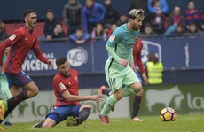 Barcelona nhấn chìm Osasuna, Ramos cứu Real Madrid