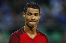 Ronaldo tịt ngòi, Bồ Đào Nha chia điểm Iceland