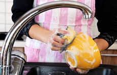 Nên sử dụng nước rửa chén bát đúng cách