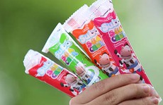 Sữa chua dạng ống làm mê mẩn giới trẻ