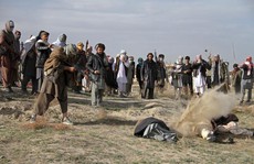 Taliban 'móc mắt, lột da sống' kẻ thù