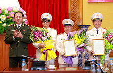 Ông Trần Đại Quang trao các quân hàm cấp Tướng công an