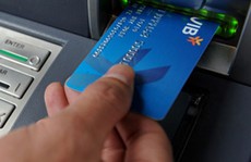 Chủ thẻ VIB bị mất 1.526 USD, còn bị phạt lãi 88 triệu đồng