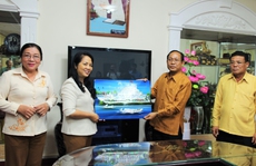 Chia sẻ kinh nghiệm với Công đoàn TP Vientiane