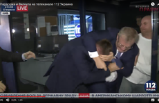 Nghị sĩ Ukraine 'đấu võ' sau khi tranh luận trên truyền hình
