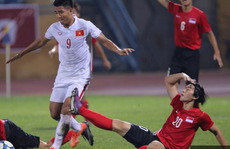 Dứt điểm quá tệ, U19 Việt Nam không thắng nổi Singapore
