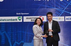 Vietcombank nhận giải 'Nhà tạo lập thị trường xuất sắc' 2015
