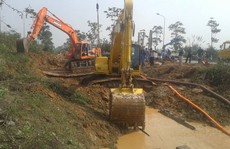 Vụ vỡ ống nước Sông Đà: Xử lý nghiêm thì dân mới tin