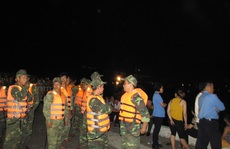 Thủ tướng yêu cầu cứu hộ và hỗ trợ vụ chìm tàu du lịch ở Đà Nẵng