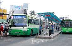 Kỳ họp thứ 3 HĐND TPHCM khóa IX: Tính lại trợ giá xe buýt