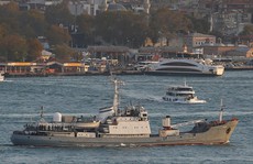 Tàu do thám Nga bị chìm ở biển Đen