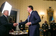 Bữa tối định mệnh của cựu giám đốc FBI với ông Trump