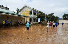 Cơ cấu nợ, miễn giảm lãi suất cho người dân vùng bão lũ