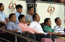 Trọng tài Việt quái chứ không yếu!